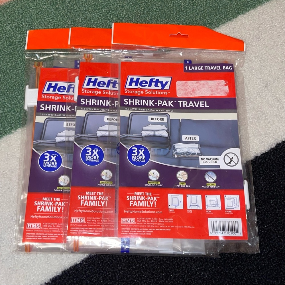 Hefty Storage Solutions Shrink-Pak Travel Bag